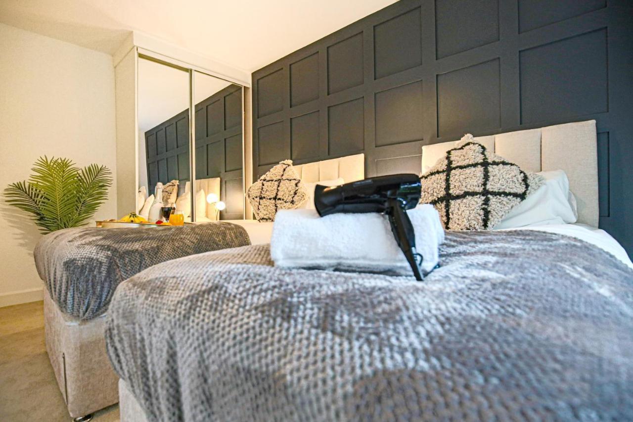מילטון קינס Campbell Park Apartment - City Centre - Free Parking, Balcony, Super-Fast Wifi And Smart Tv With Netflix By Yoko Property מראה חיצוני תמונה